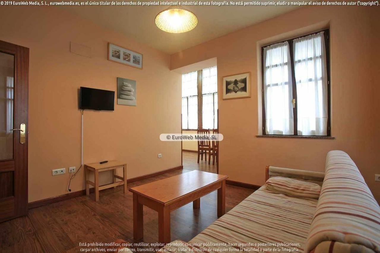 Apartamento 3 Casa Graciano Onís Esterno foto